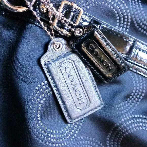 EUC Coach Madison OP Art Satchel - Picture 3 of 11